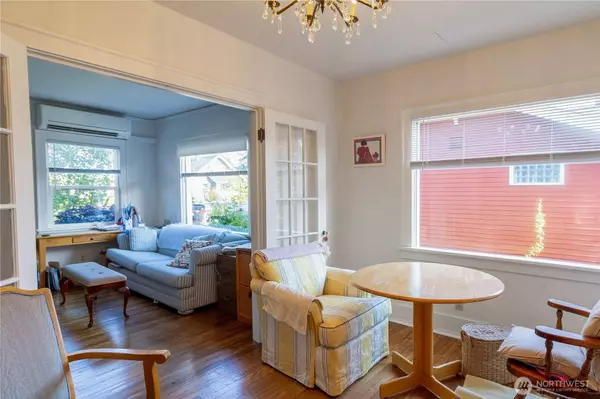 2717 Walnut ST, Bellingham, WA 98225