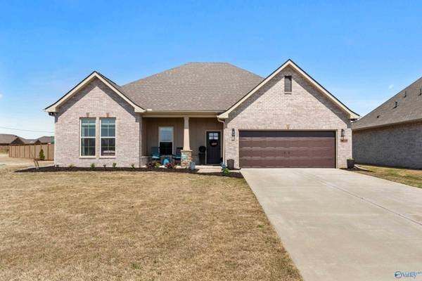 28255 Molly Bee Lane, Toney, AL 35773