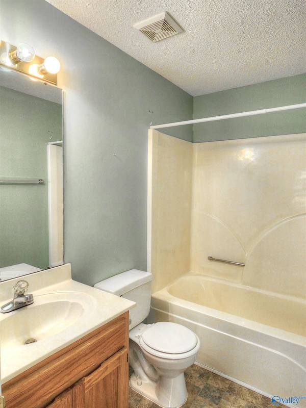 262 Waters Edge Lane #262, Madison, AL 35758