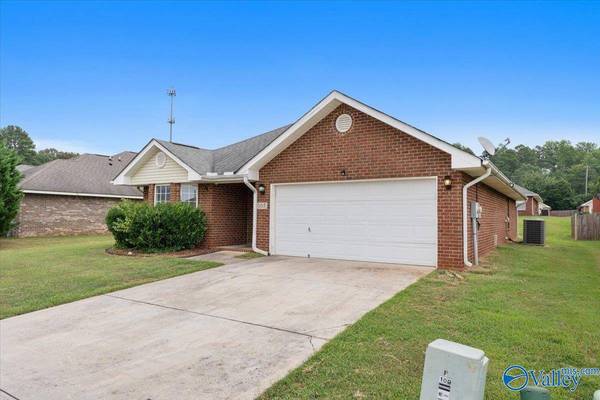 107 Shadow Trail SW, Huntsville, AL 35824