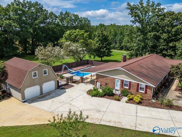 354 Hills Chapel Road, Hazel Green, AL 35750