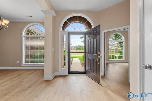 8510 Rolling Oaks Drive, Owens Cross Roads, AL 35763