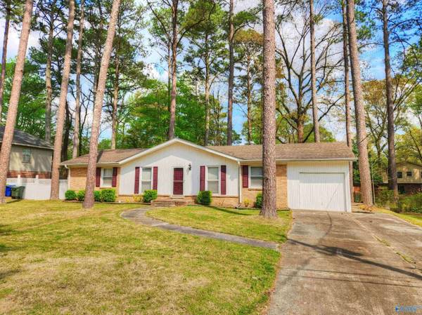 510 Hermitagewood Drive, Huntsville, AL 35806