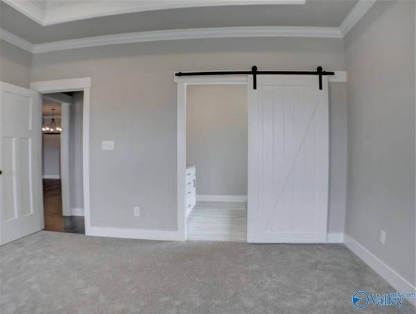 439 SW Ripple Lake Drive, Huntsville, AL 35824