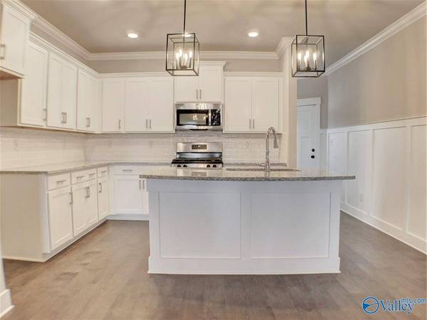 439 SW Ripple Lake Drive, Huntsville, AL 35824