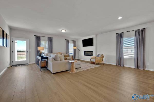 18557 Oxbow Lane, Athens, AL 35613