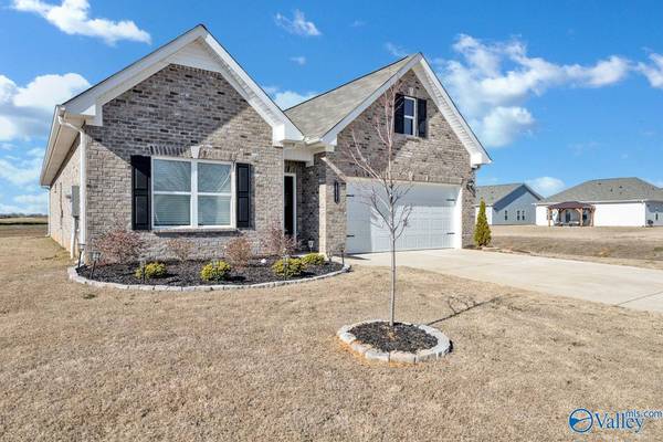 18557 Oxbow Lane, Athens, AL 35613