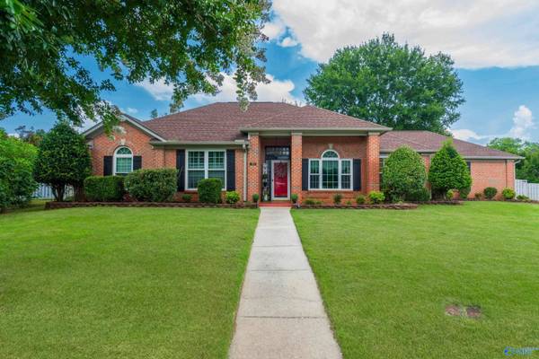 102 Silver Tail Lane SW, Huntsville, AL 35824