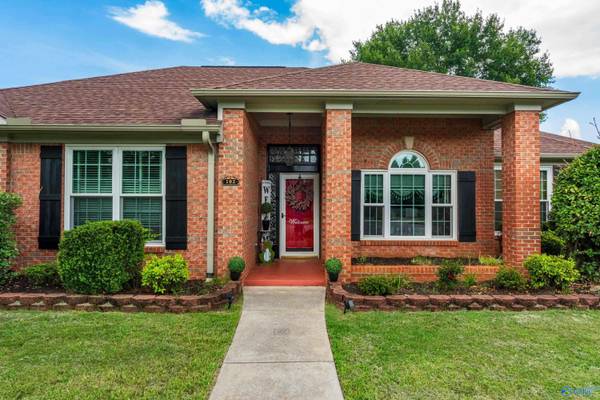 102 Silver Tail Lane SW, Huntsville, AL 35824