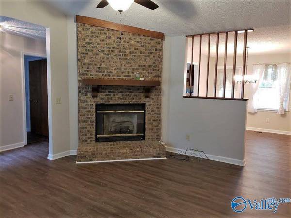 132 Raleigh Way, Huntsville, AL 35811