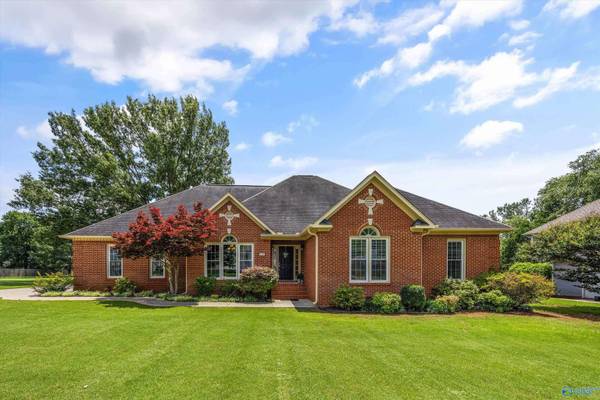 113 Lovvorn Lane, Huntsville, AL 35806