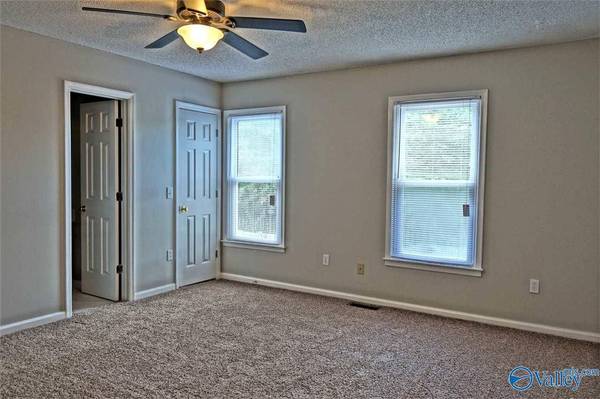 106 Crescent Circle, Madison, AL 35758