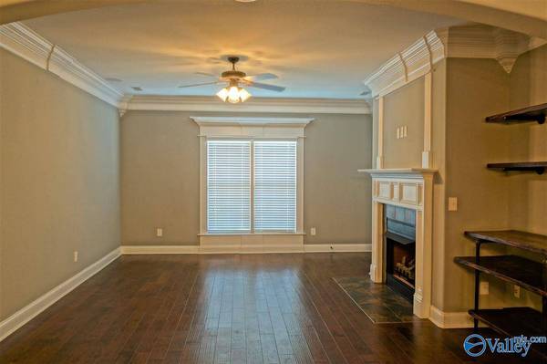 551 West Mossyleaf Drive, Huntsville, AL 35824