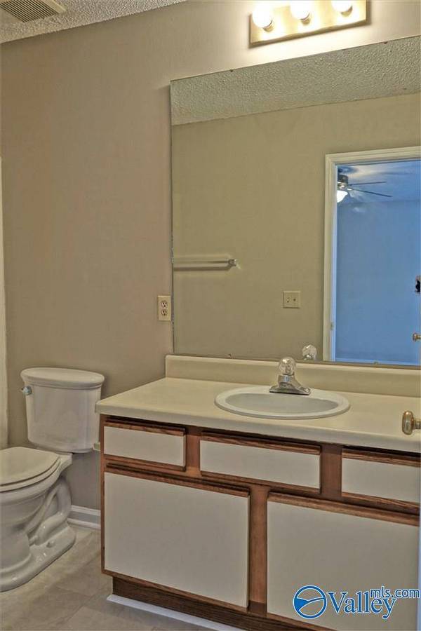 106 Crescent Circle, Madison, AL 35758