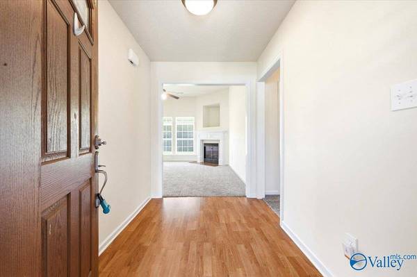4805 Canterwood Drive SE, Owens Cross Roads, AL 35763