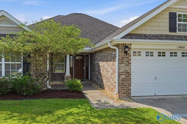 4805 Canterwood Drive SE, Owens Cross Roads, AL 35763