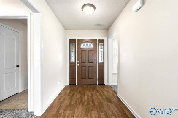 4805 Canterwood Drive SE, Owens Cross Roads, AL 35763