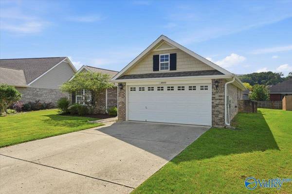 4805 Canterwood Drive SE, Owens Cross Roads, AL 35763