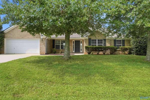 184 Oakcrest Road, Huntsville, AL 35811