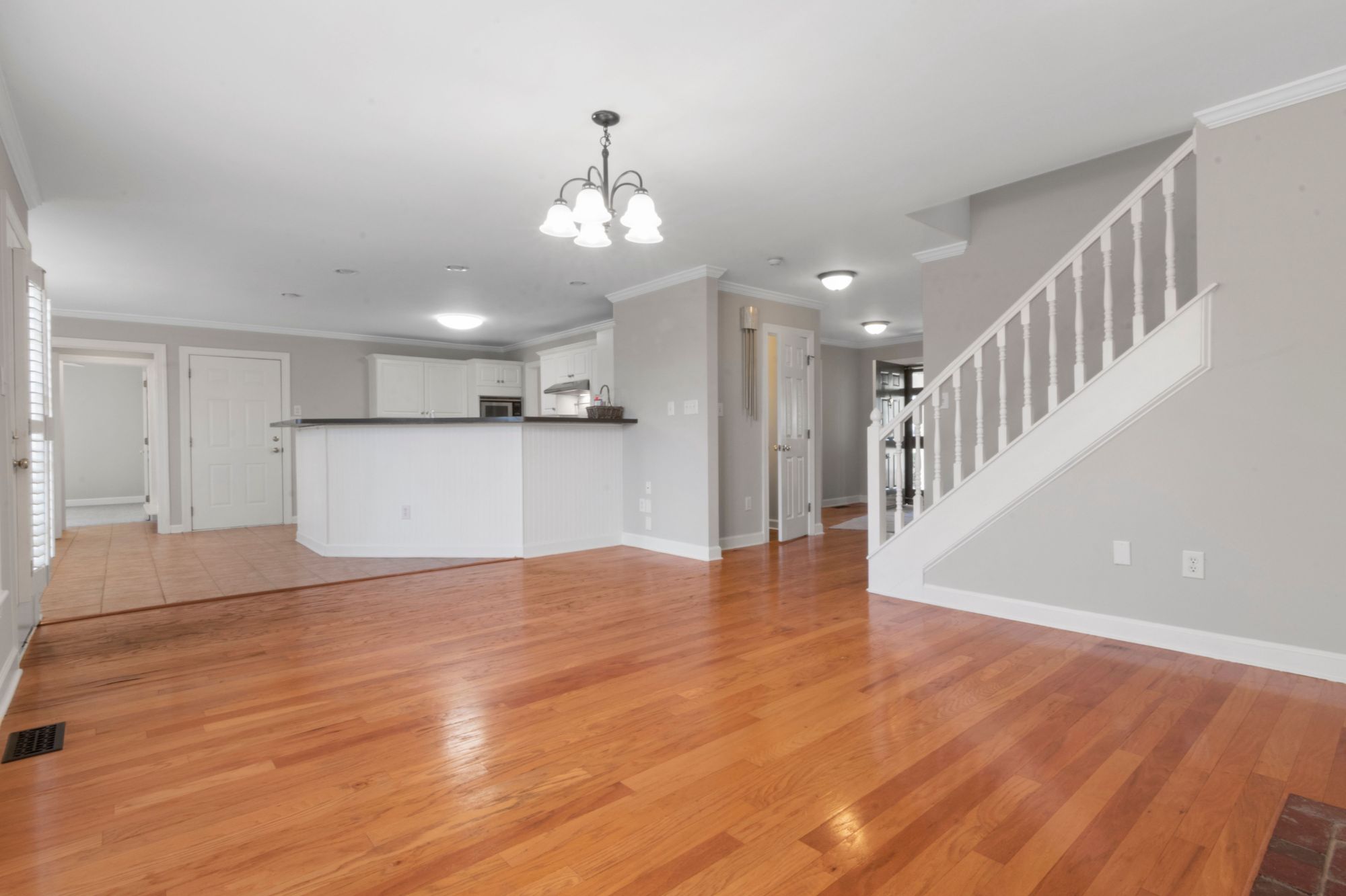 Well-kept San Antonio home interior that helps hold its list price