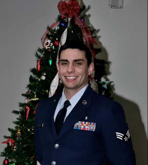 Headshot photo of Anthony Sharp—USAF Vet & San Antonio Realtor