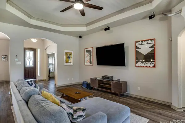 15412 DELL LN, Selma, TX 78154