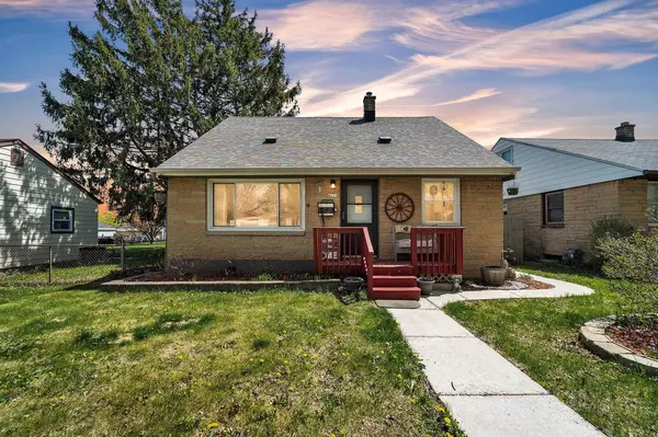 4624 N 71st STREET, Milwaukee, WI 53218