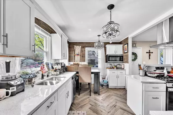 4624 N 71st STREET, Milwaukee, WI 53218