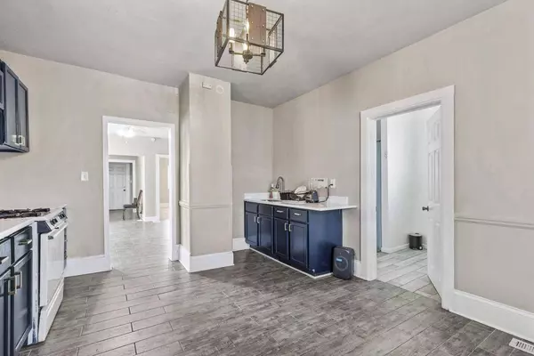 2462 N 23rd STREET, Milwaukee, WI 53206