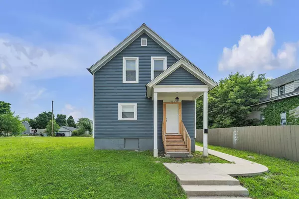 2462 N 23rd STREET, Milwaukee, WI 53206