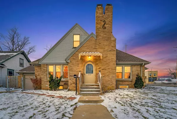 3006 Elm LANE, Racine, WI 53405