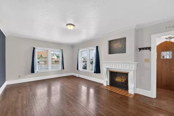 3006 Elm LANE, Racine, WI 53405