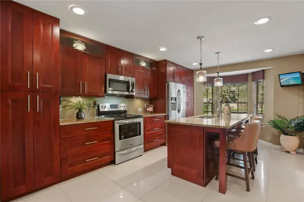 2433 RIVER RIDGE DR, Orlando, FL 32825