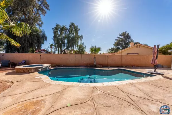 600 Tiger Lily Ln, Imperial, CA 92251