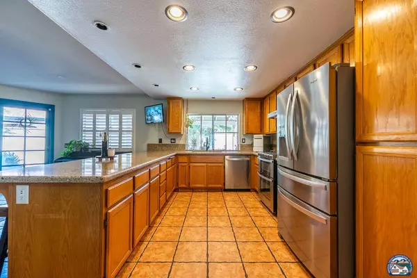 600 Tiger Lily Ln, Imperial, CA 92251