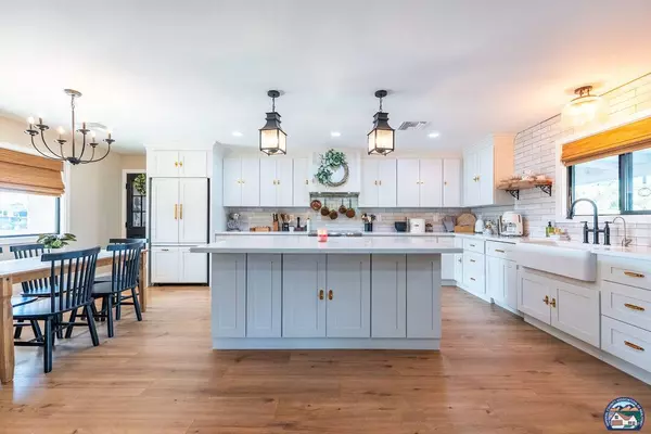 403 S Glenwood Dr, El Centro, CA 92243