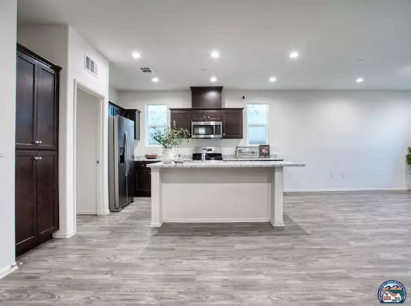 2714 Saddleback Dr, Imperial, CA 92251