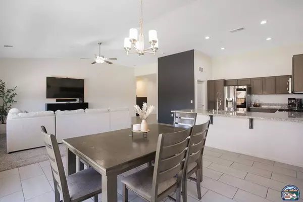 921 S 1st St, Brawley, CA 92227