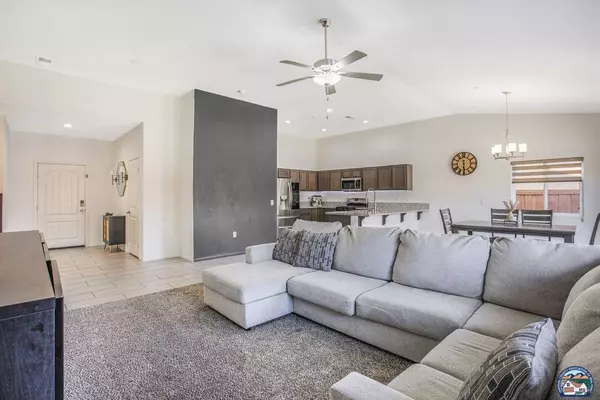 921 S 1st St, Brawley, CA 92227