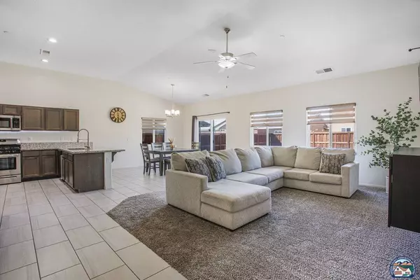 921 S 1st St, Brawley, CA 92227