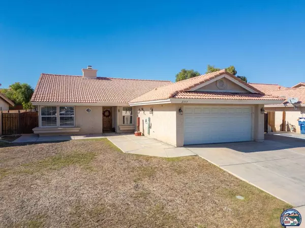 2355 Blazing Star Trl, Imperial, CA 92251