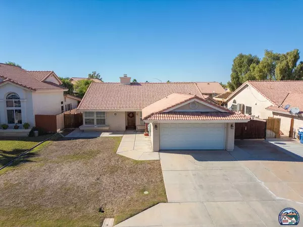 2355 Blazing Star Trl, Imperial, CA 92251
