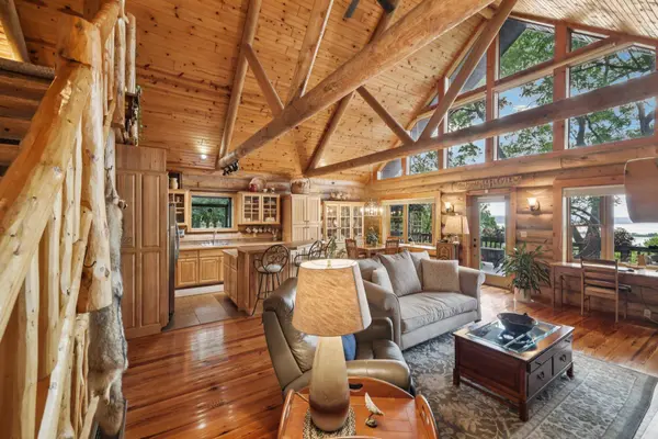 20605 Deer Island View Road, Eastman, WI 54626