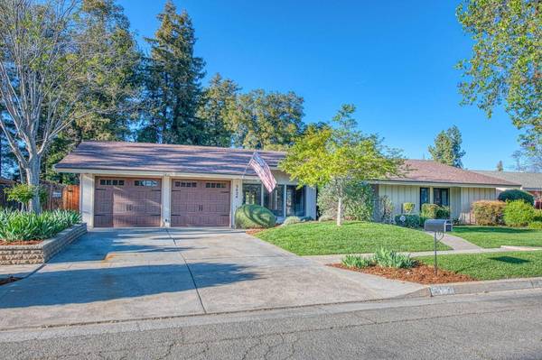 3424 W Palo Alto AVE, Fresno, CA 93711