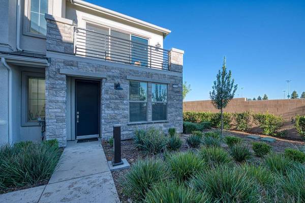 2789 E Tamarind DR, Fresno, CA 93730