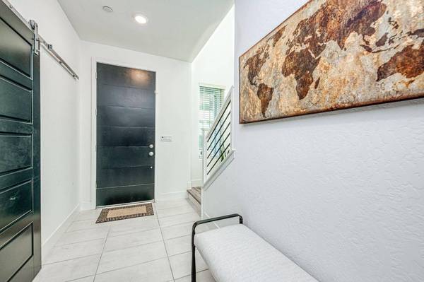 2789 E Tamarind DR, Fresno, CA 93730