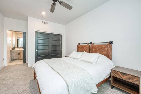 2789 E Tamarind DR, Fresno, CA 93730