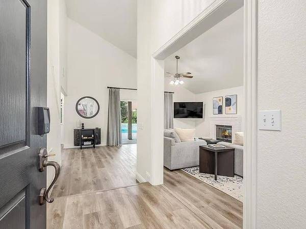 2525 Palo Alto AVE, Clovis, CA 93611