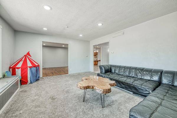 1440 N Brawley AVE, Fresno, CA 93722