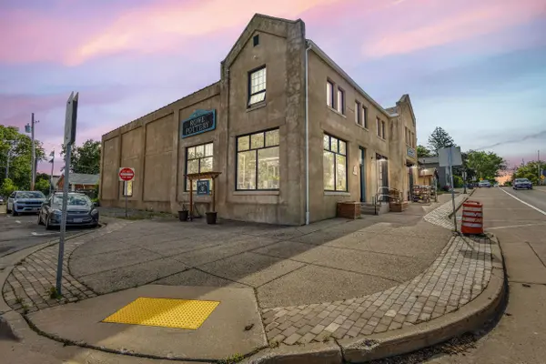110 E Main Street, Cambridge, WI 53523
